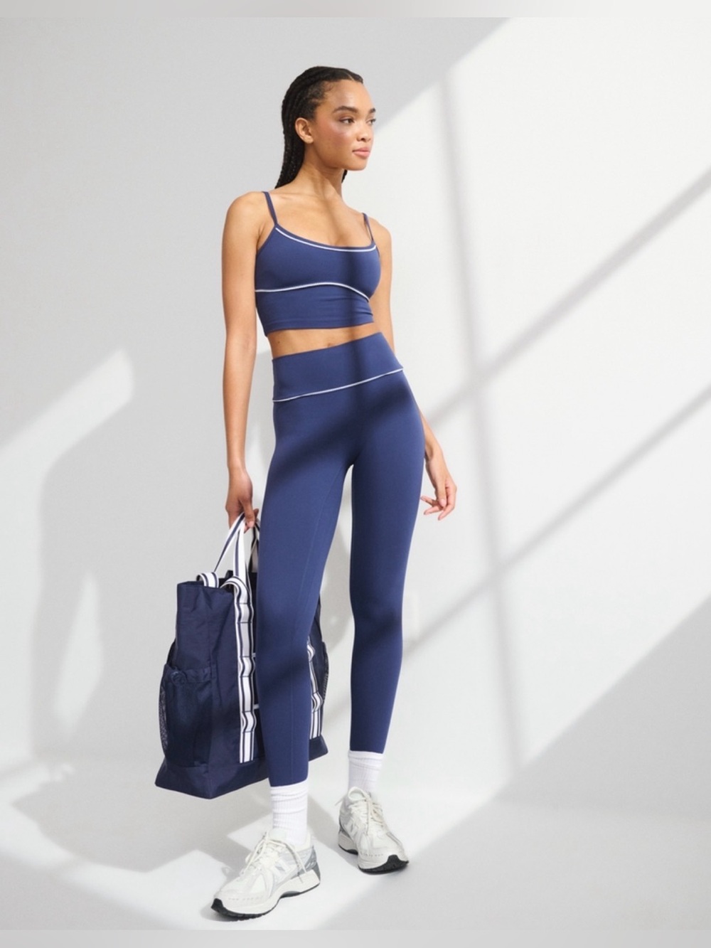 Abercrombie & Fitch YPB studioFLEX Picot-Trim Scoopneck Tank, Size M